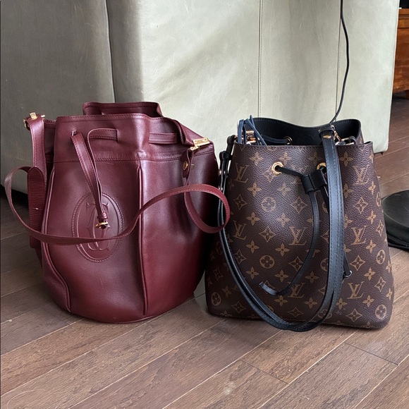 Must de Cartier Bucket Tote